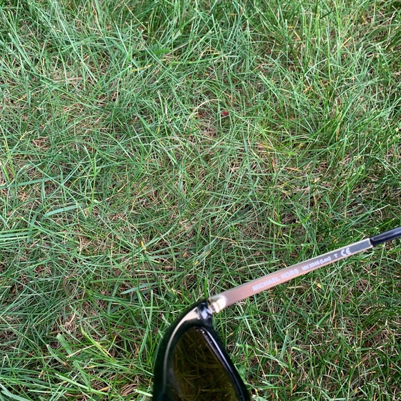 Michael Kors sunglasses. - Picture 6 of 6